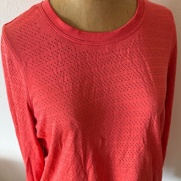 Lululemon sz 8 Breeze By Long Sleeve Squad Aries Coral Top great pre owned cond - Picture 5 of 12
